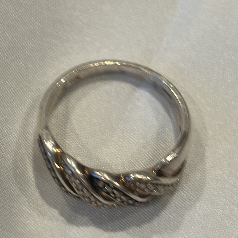 Affinity Silver (925) champagne and white diamond twist band ring. - Picture 6 of 6
